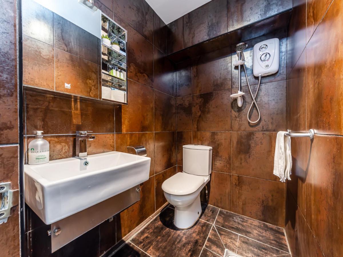 Pass The Keys West End Apartment Near Tottenham Court Road ลอนดอน ภายนอก รูปภาพ