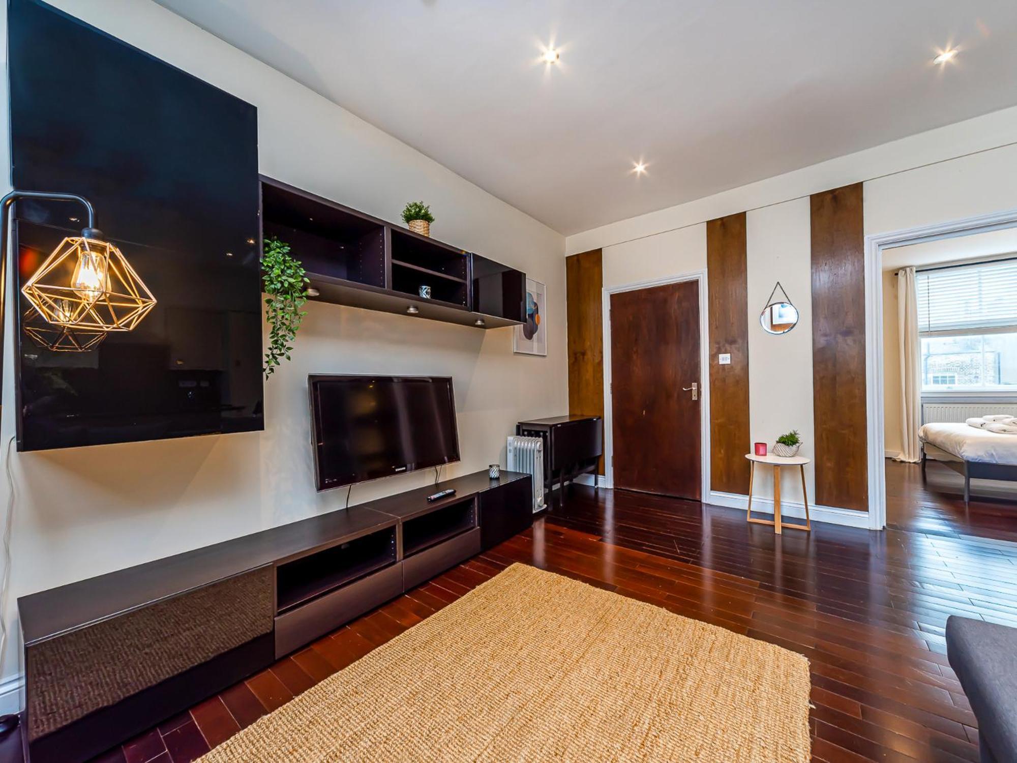 Pass The Keys West End Apartment Near Tottenham Court Road ลอนดอน ภายนอก รูปภาพ