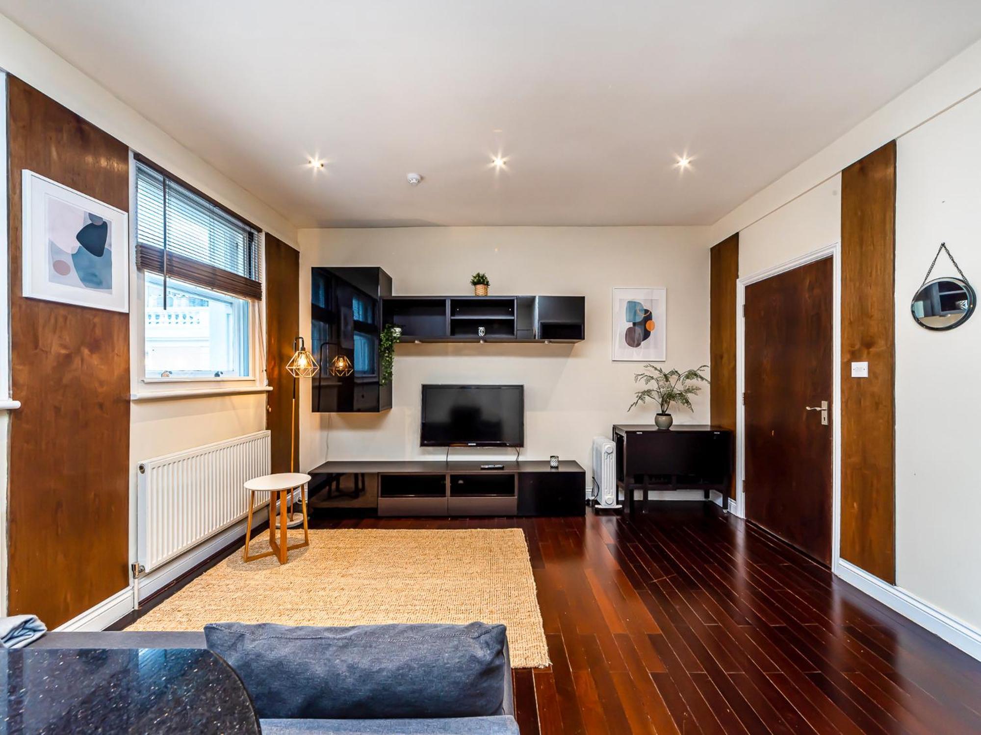 Pass The Keys West End Apartment Near Tottenham Court Road ลอนดอน ภายนอก รูปภาพ