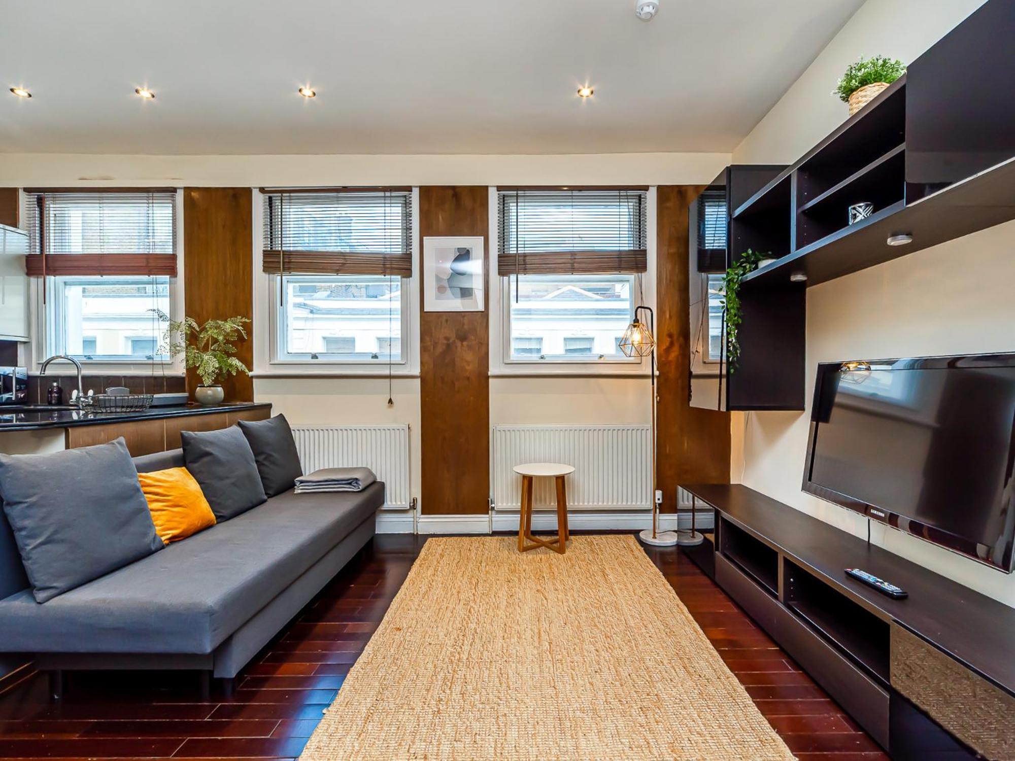 Pass The Keys West End Apartment Near Tottenham Court Road ลอนดอน ภายนอก รูปภาพ
