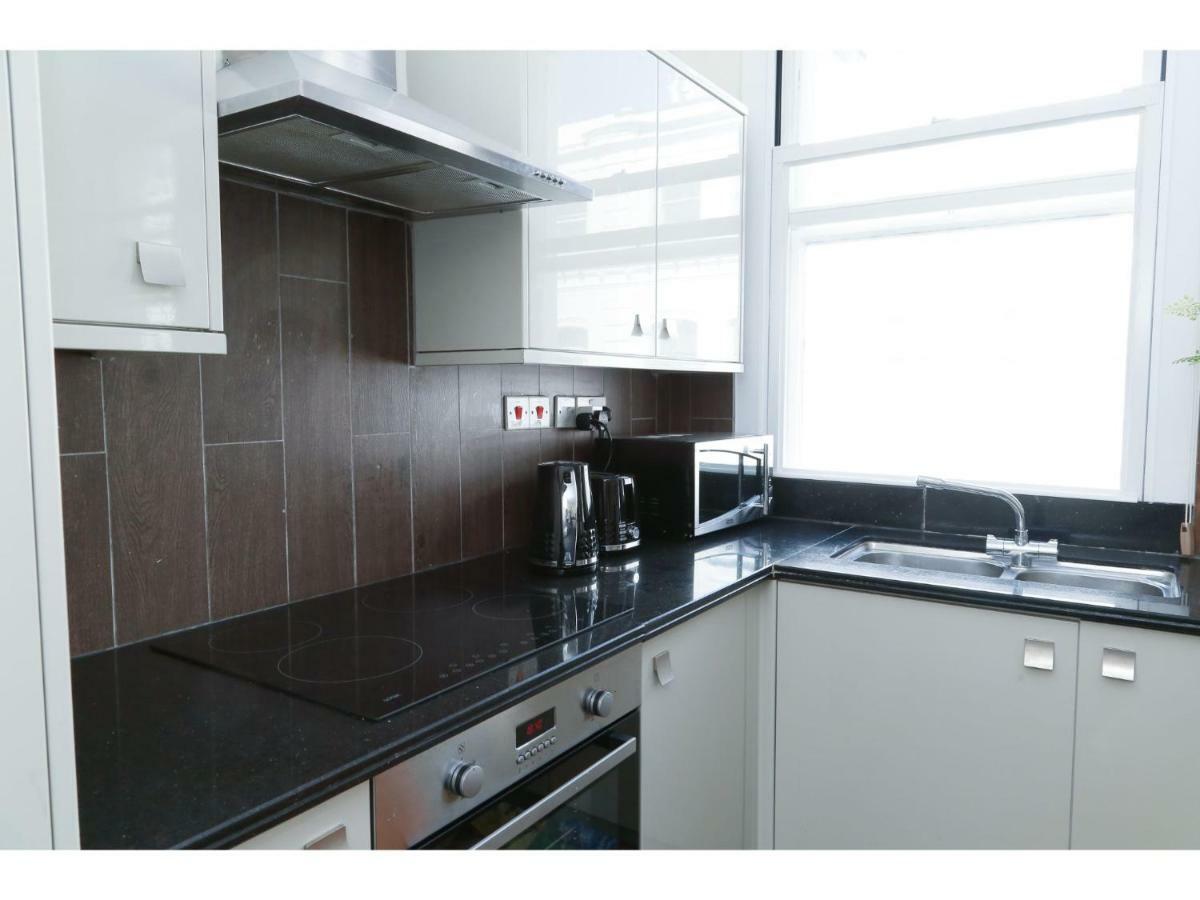 Pass The Keys West End Apartment Near Tottenham Court Road ลอนดอน ภายนอก รูปภาพ