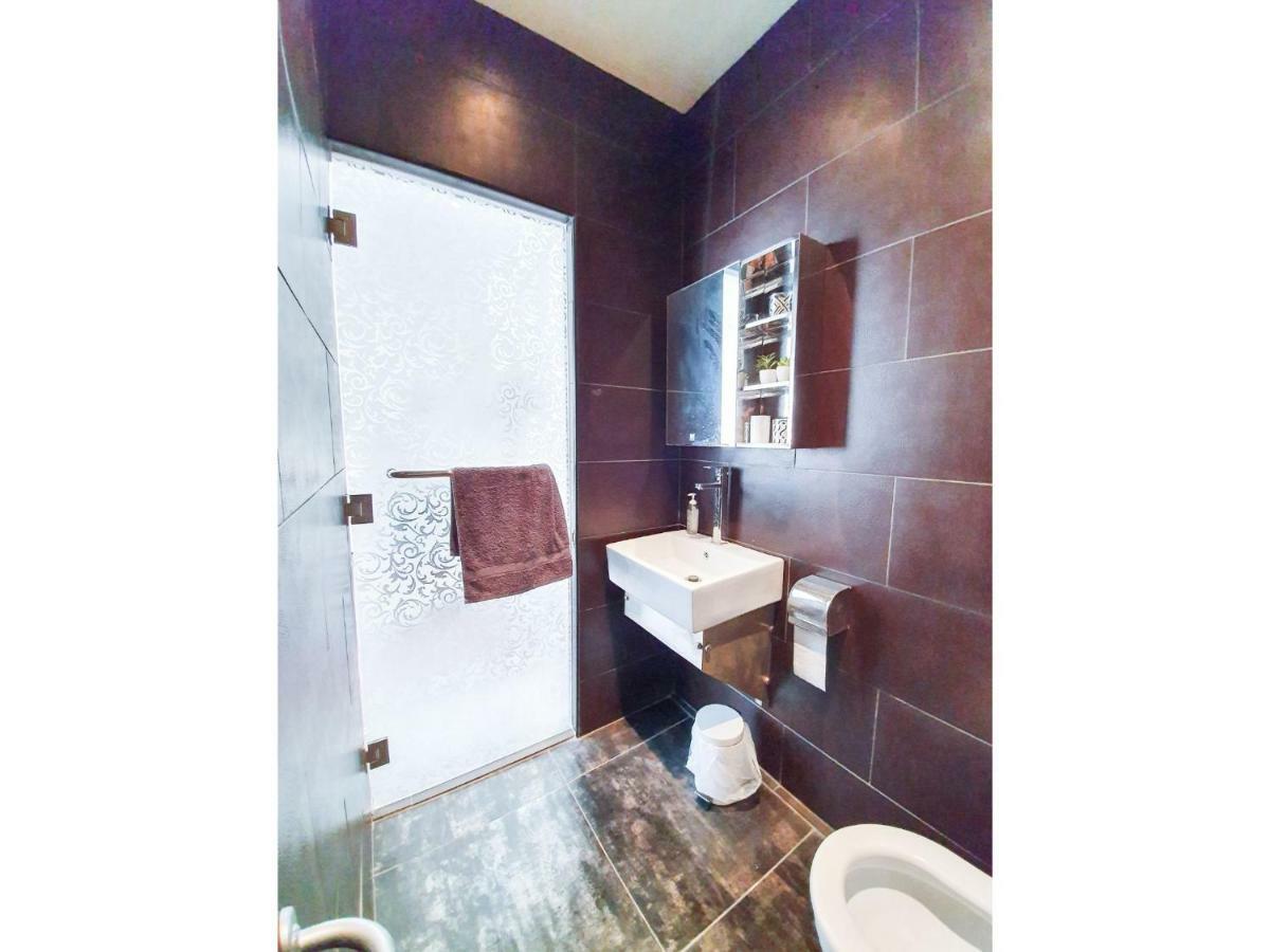 Pass The Keys West End Apartment Near Tottenham Court Road ลอนดอน ภายนอก รูปภาพ
