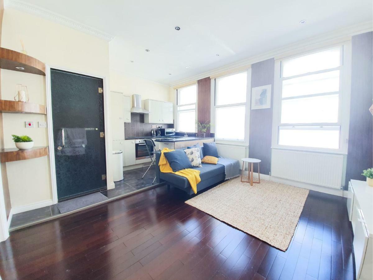 Pass The Keys West End Apartment Near Tottenham Court Road ลอนดอน ภายนอก รูปภาพ
