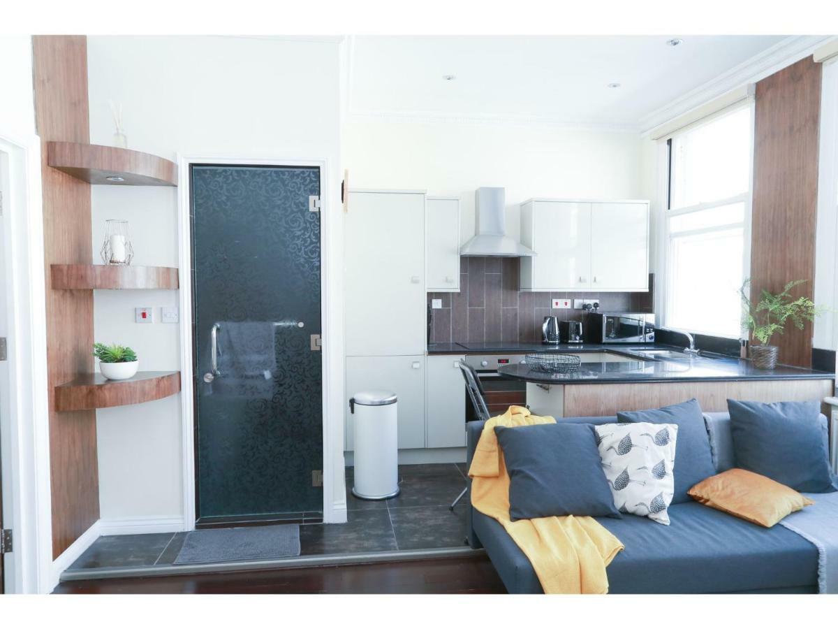 Pass The Keys West End Apartment Near Tottenham Court Road ลอนดอน ภายนอก รูปภาพ