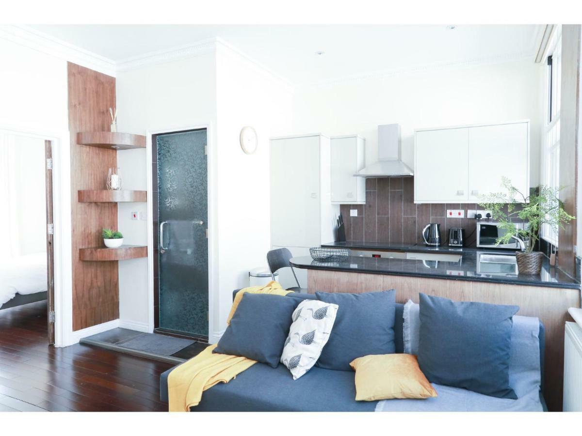 Pass The Keys West End Apartment Near Tottenham Court Road ลอนดอน ภายนอก รูปภาพ